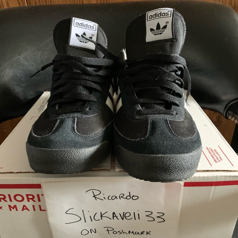 USED ADIDAS ORIGINALS MEN'S DRAGON SIZE 11.5
